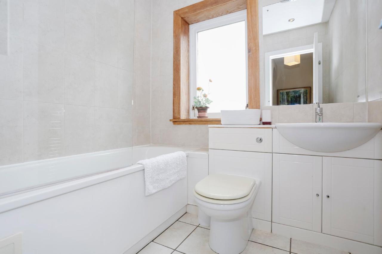 Edinburgh Central 2-Bedroom Old Town Apartment المظهر الخارجي الصورة